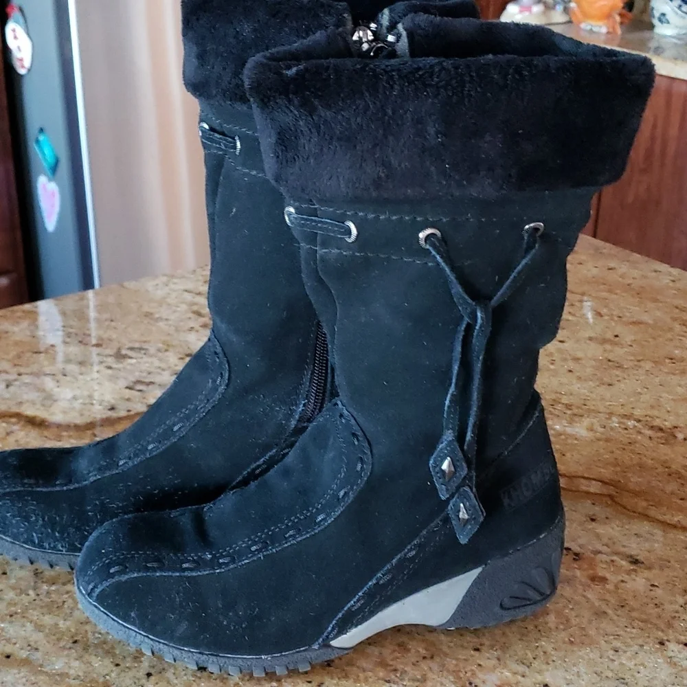 KHOMBU ALLANA SUEDE LEATHER WINTER BOOTS LINED SIDE ZIPPER SIZE 7M BLACK